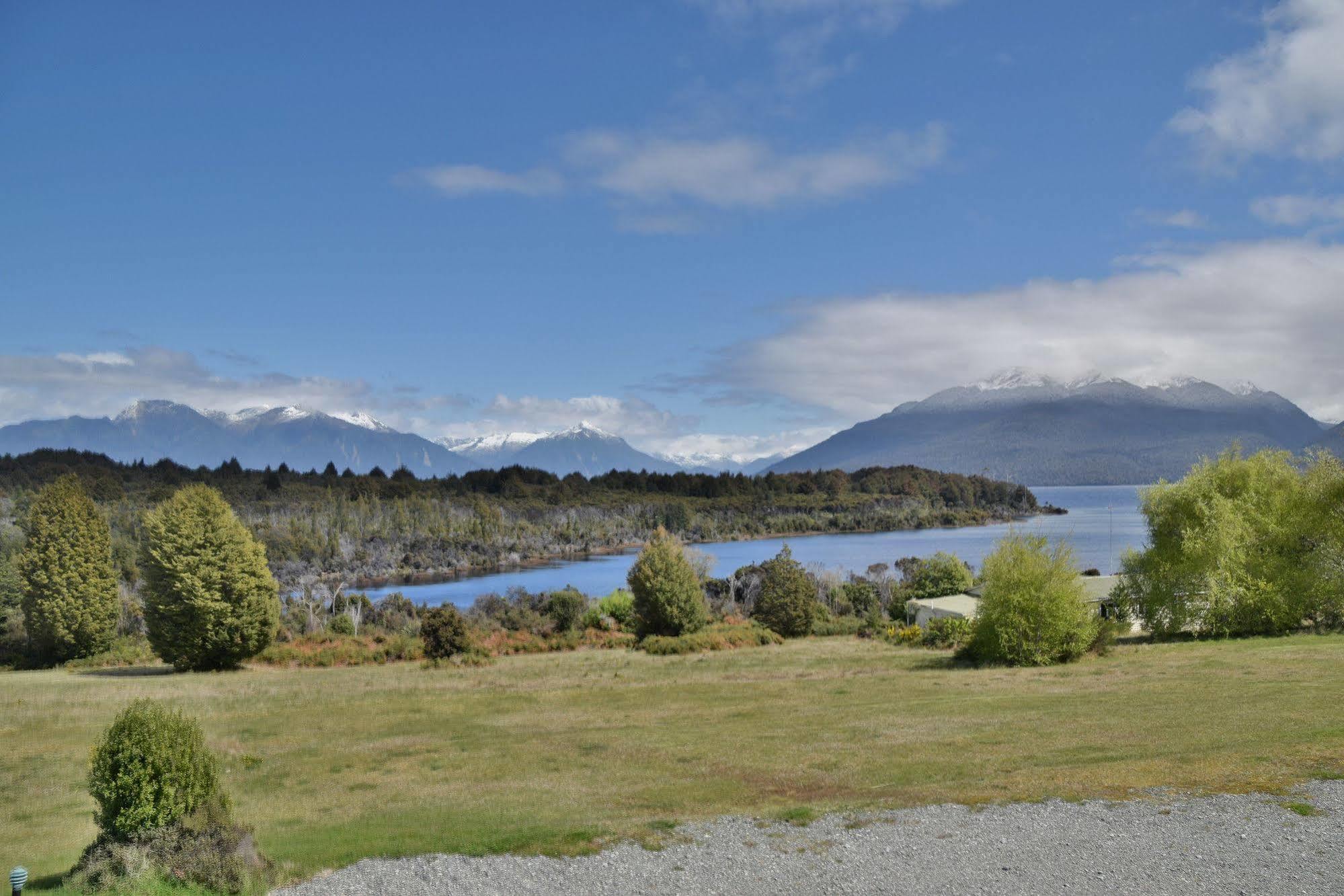 Fiordland National Park Lodge Te Anau Downs Exteriér fotografie