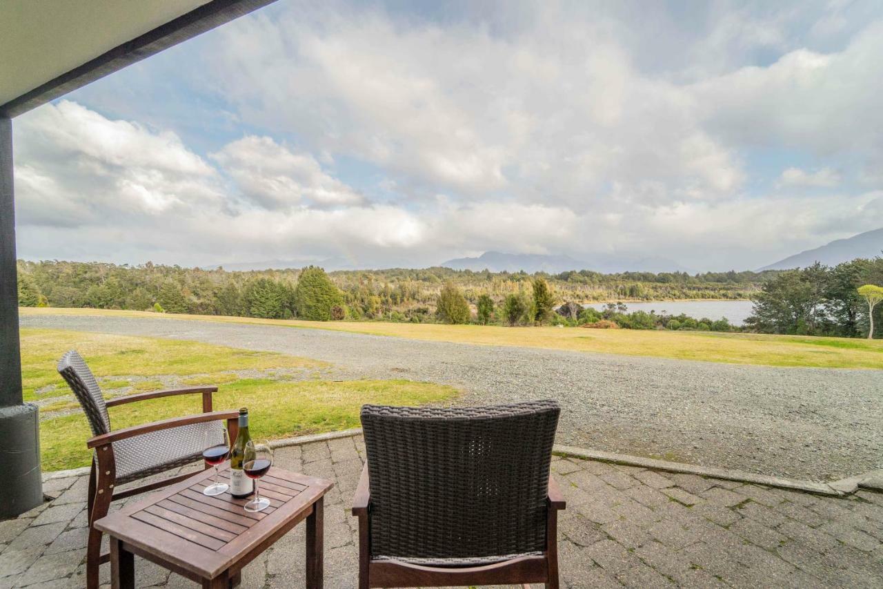 Fiordland National Park Lodge Te Anau Downs Exteriér fotografie